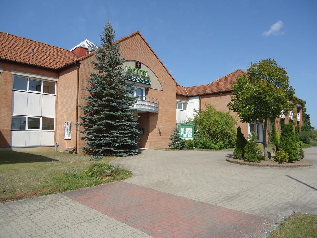Greenline Hotel Hellfeld Neubrandenburg Exterior photo
